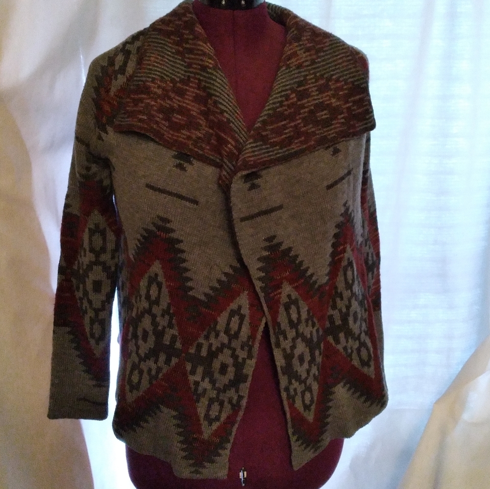 Beautiful Geometric pattern Wrap - Picture 2 of 7